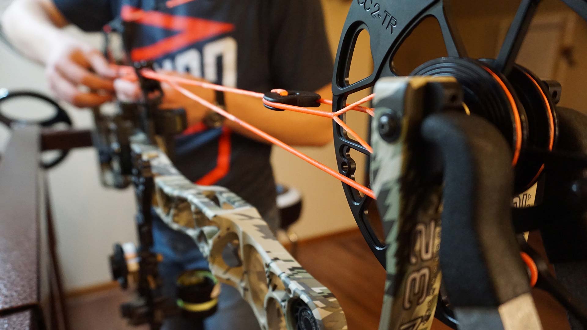 How to Change A Compound Bow String & Cable