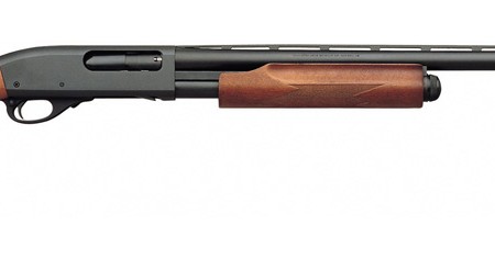 Hunter's handy Pump-Action Shotgun 01