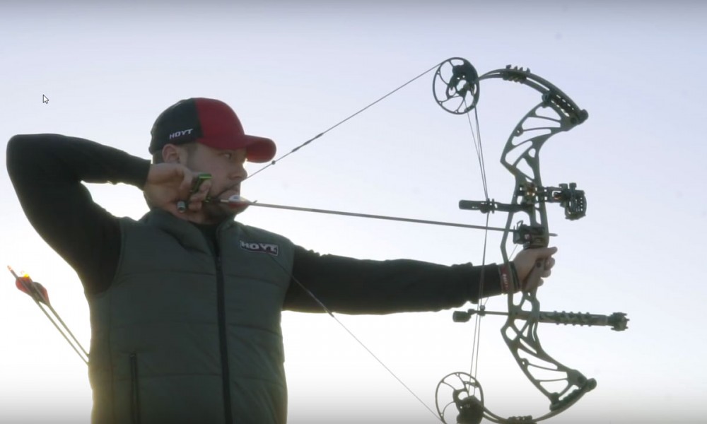 Introducing The New 2017 Hoyt Pro Defiant Hunting Bow